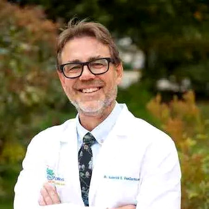 Roderick VanSurksum, DDS